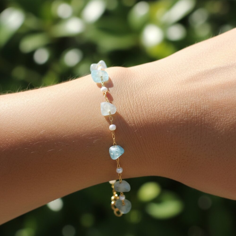 Chic & Stylish Bracelet – A Thoughtful Gift for Women and Girls, DYC1779